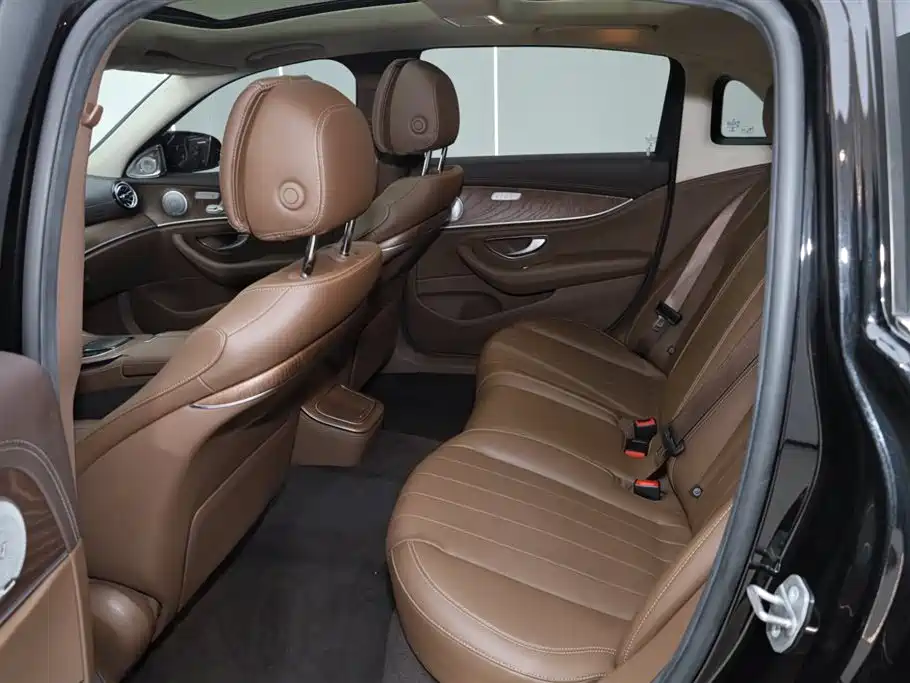 Mercedes-Benz E-Class 2022 Facelift III E 300 L Fashion Edition