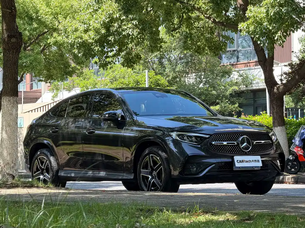 Mercedes-Benz GLC Coupe 2024 GLC 260 4MATIC Coupe SUV