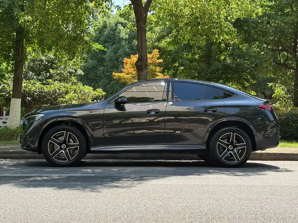 Mercedes-Benz GLC Coupe 2024 GLC 260 4MATIC Coupe SUV