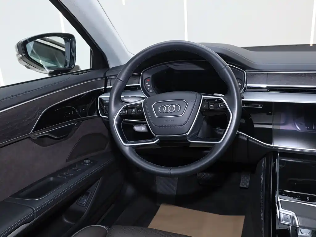 Audi A8 L 50 TFSI quattro