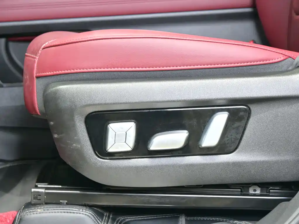 TANK 300 2025 Edition 2.4T Diesel