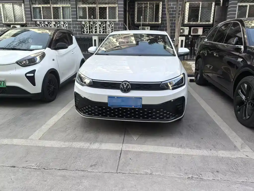 Volkswagen Lavida 2025 New Sharp 1.5L Outstanding Xinyuan Edition