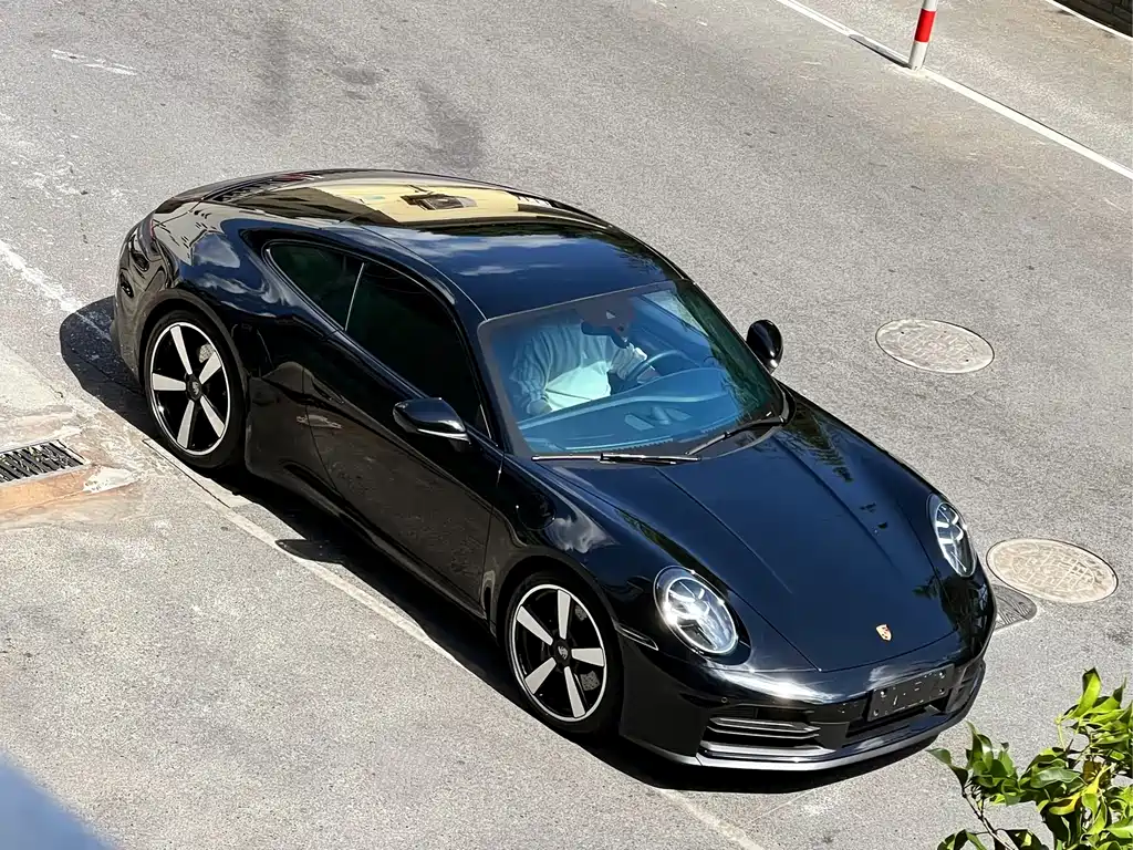 Porsche 911 2025 Carrera 3.0T