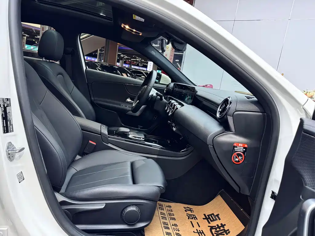Mercedes-Benz A-Class 2022 A 200 L Sport Sedan Dynamic
