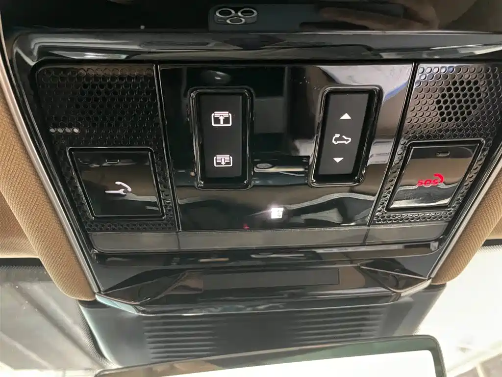 Range Rover 2024 3.0 L6 400PS Extended Edition Seven-Seater