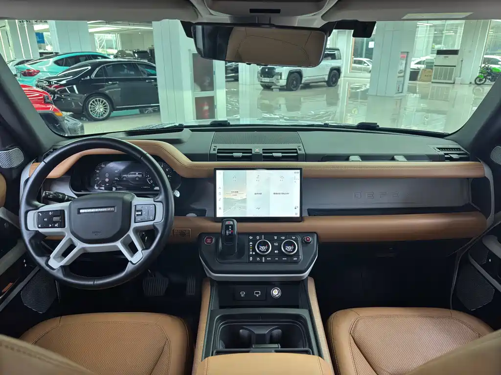Land Rover Defender 2023 130 3.0T P400 HSE