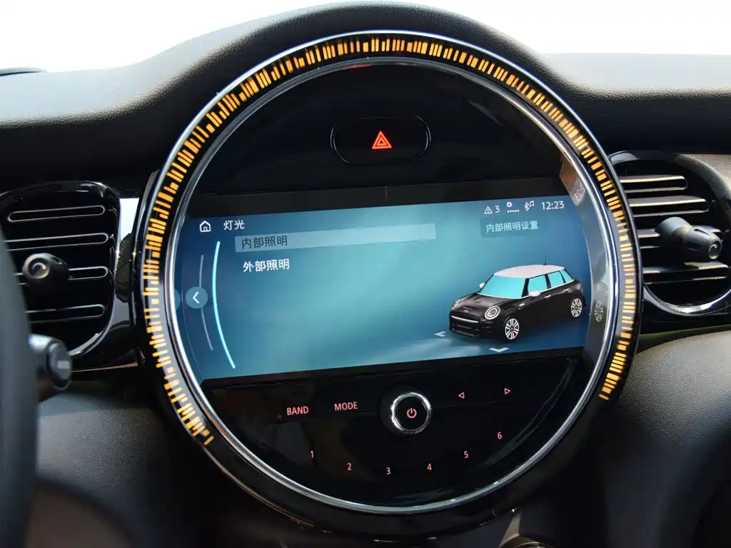 MINI 2023 1.5T Cooper Artist 5-Door