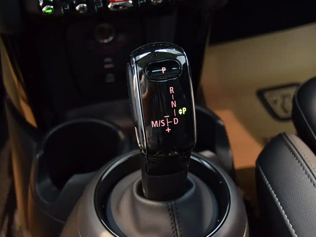 MINI 2023 1.5T Cooper Artist 5-Door
