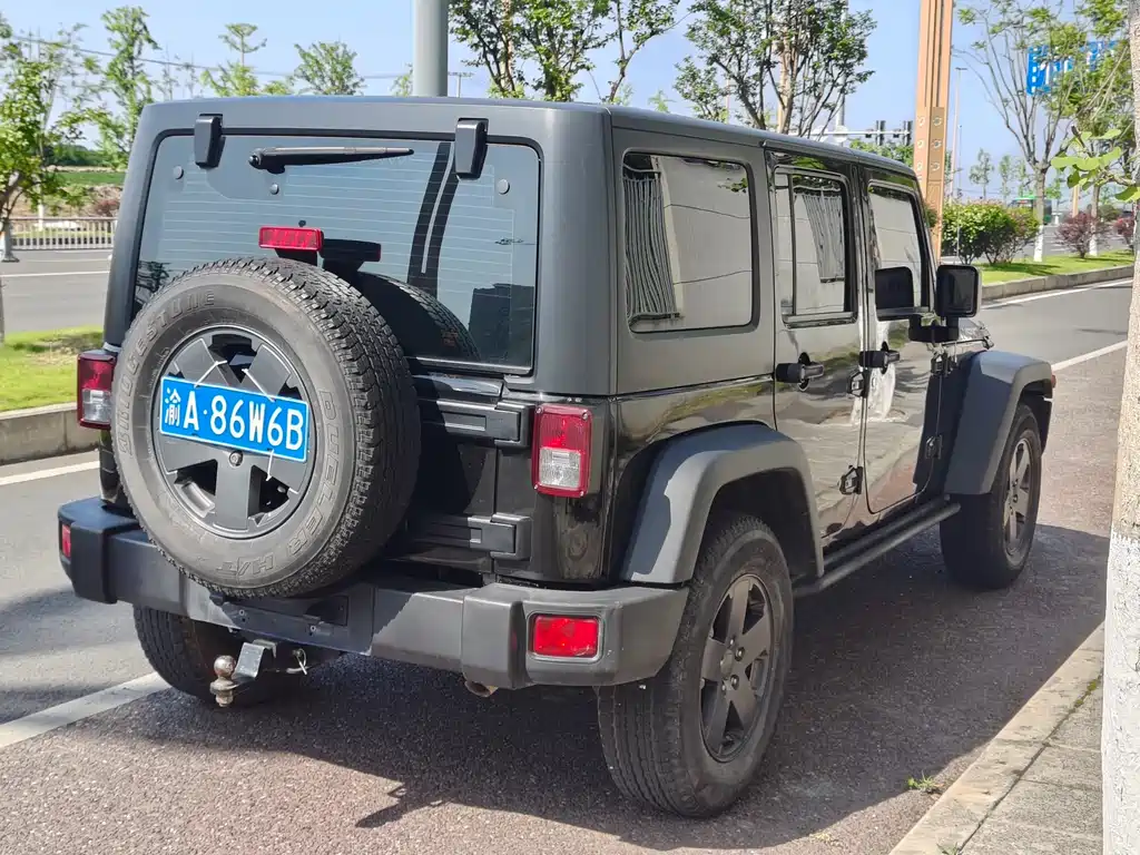 Wrangler 2017 3.6L Rubicon Recon 10th Anniversary Limited Edition