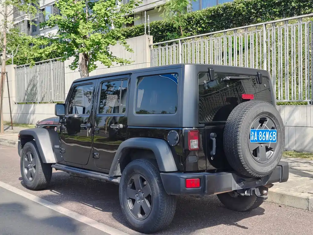 Wrangler 2017 3.6L Rubicon Recon 10th Anniversary Limited Edition