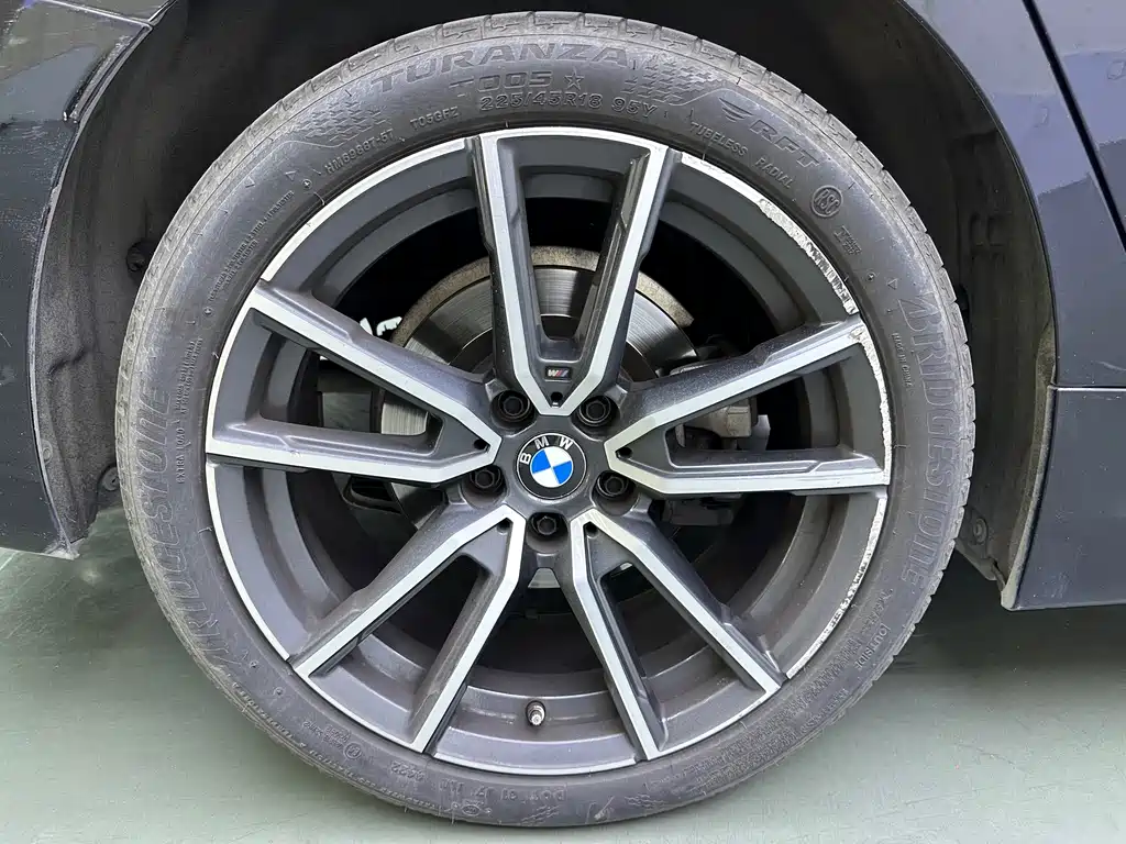 BMW 3 Series 2023 325Li M Sport Package