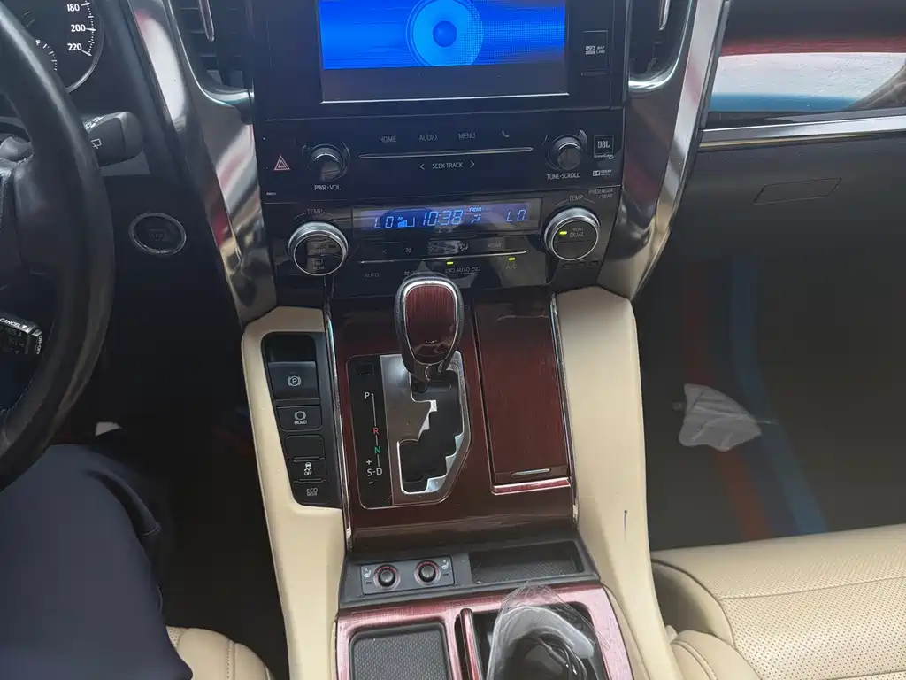 Toyota Alphard 2015 3.5L Luxury Edition