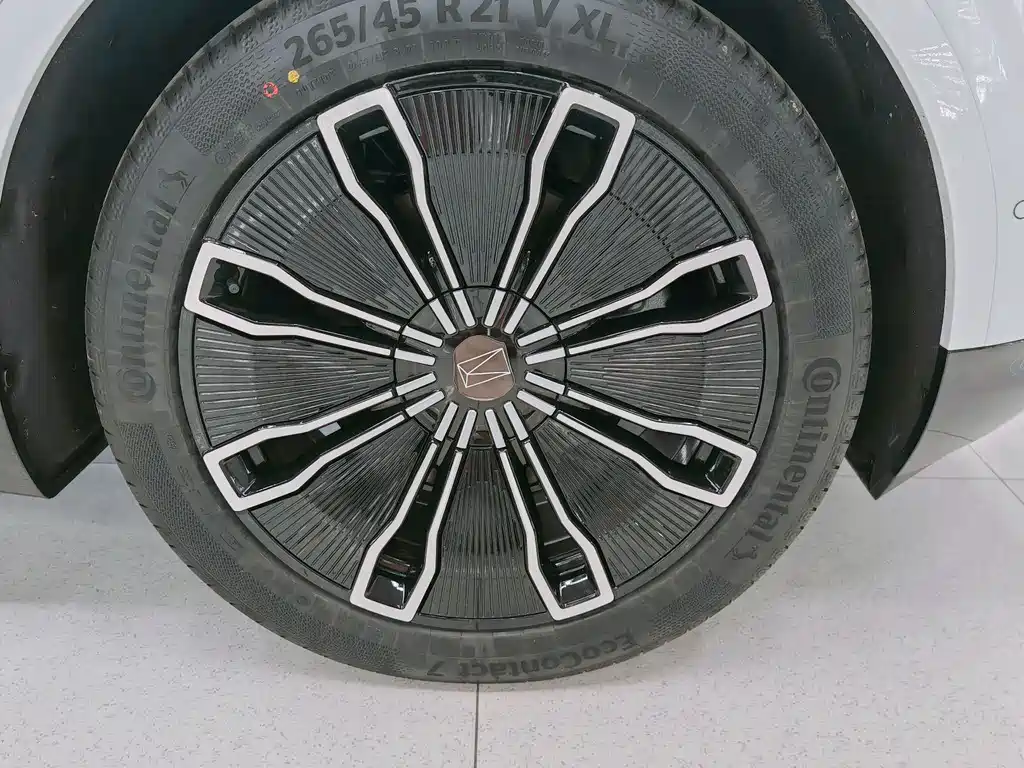 Avatr 07 2024 Max EREV