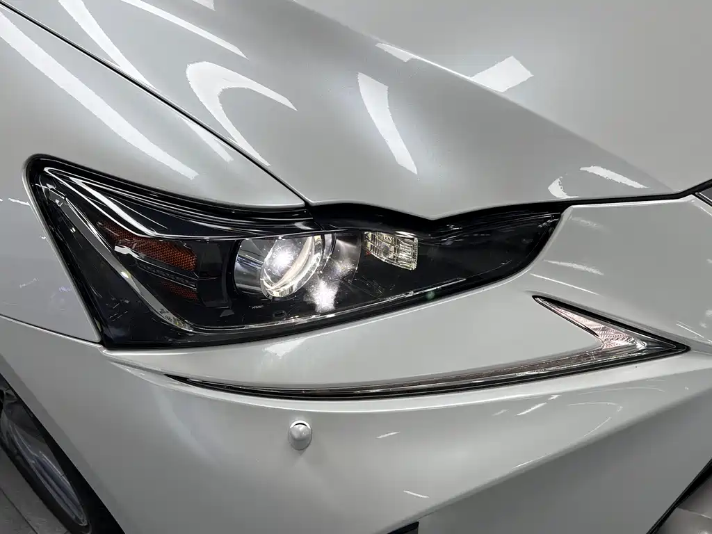 Lexus IS 300 2017