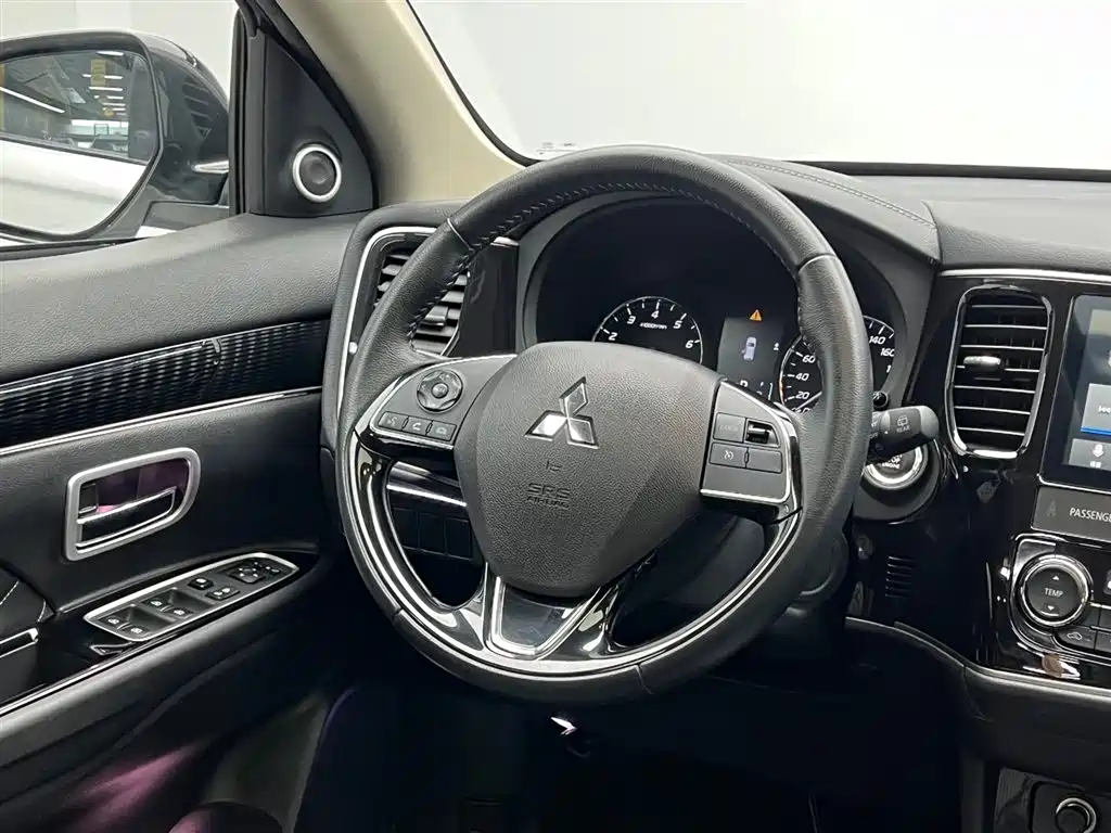 Outlander 2021 2.0L 2WD Changxiang Edition 5-Seater