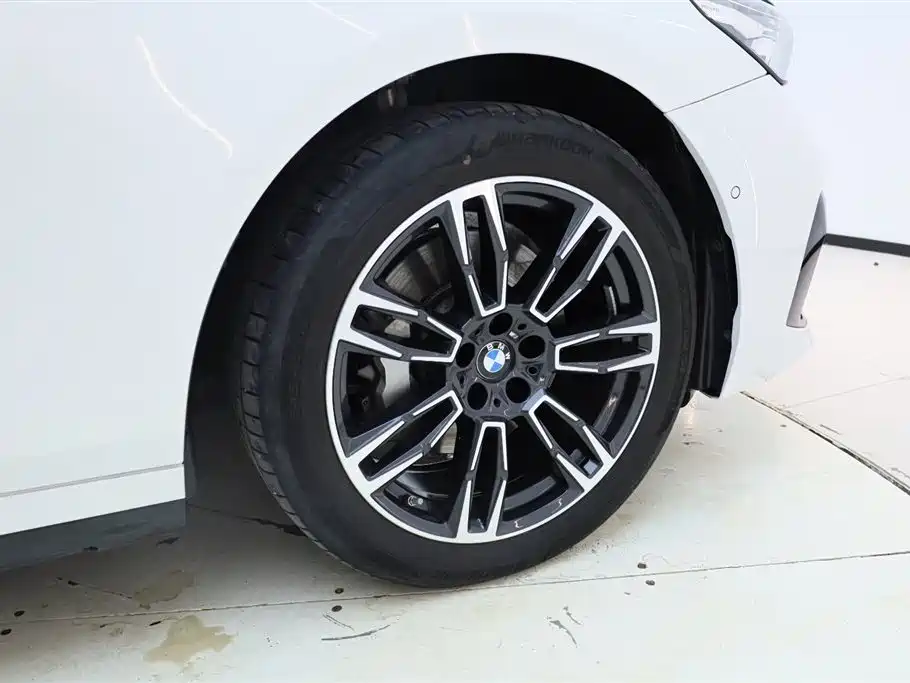 BMW 5 Series 2024 530Li Leading Edition M Sport Package