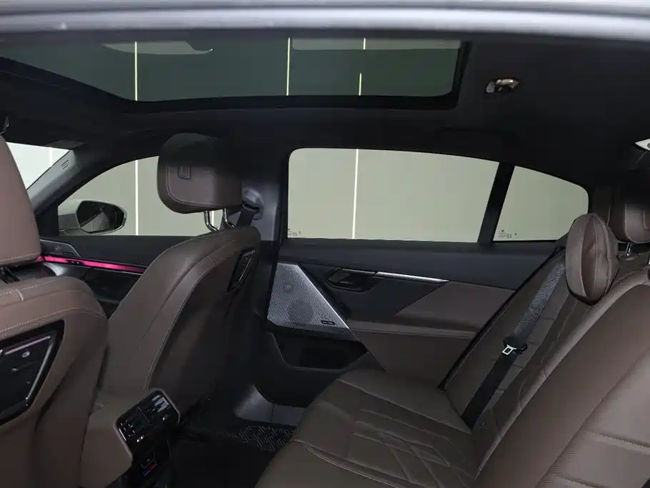 BMW 5 Series 2024 530Li Leading Edition M Sport Package