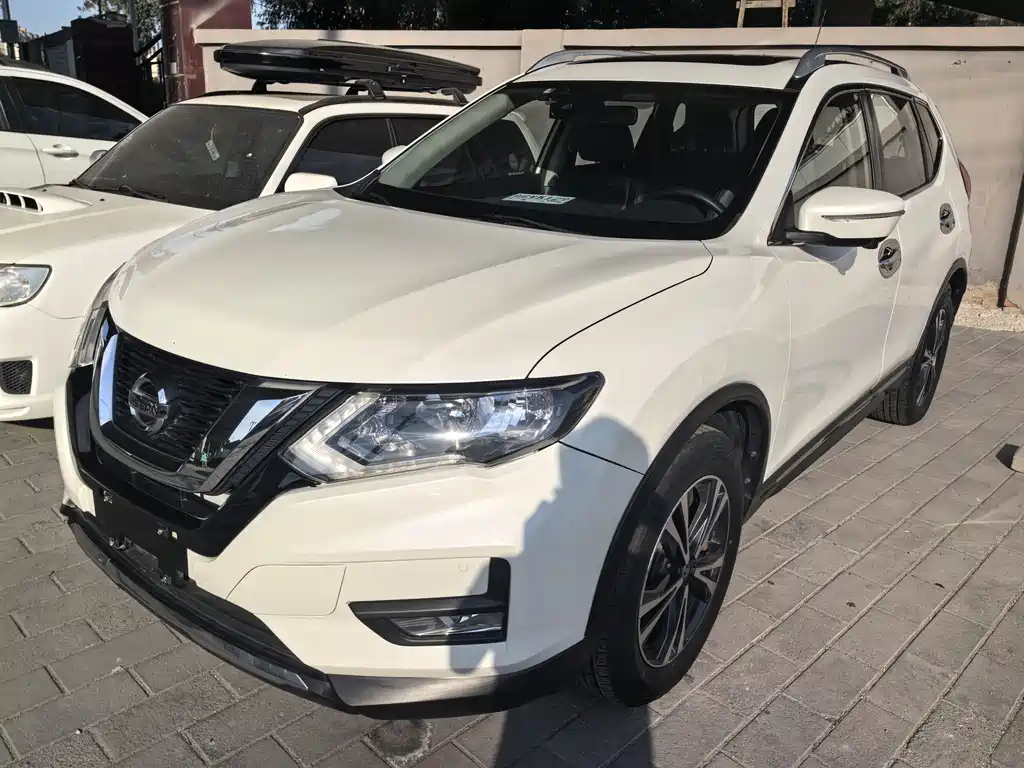 Nissan X-Trail 2017 2.5L CVT Luxury 4WD