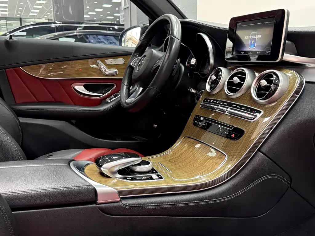 Mercedes-Benz GLC Coupe 2018 GLC 260 4MATIC Coupe SUV
