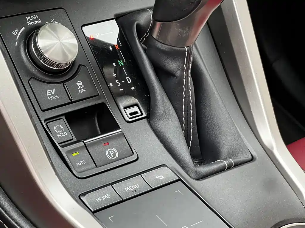 Lexus NX 2020 300h FWD F Sport China V