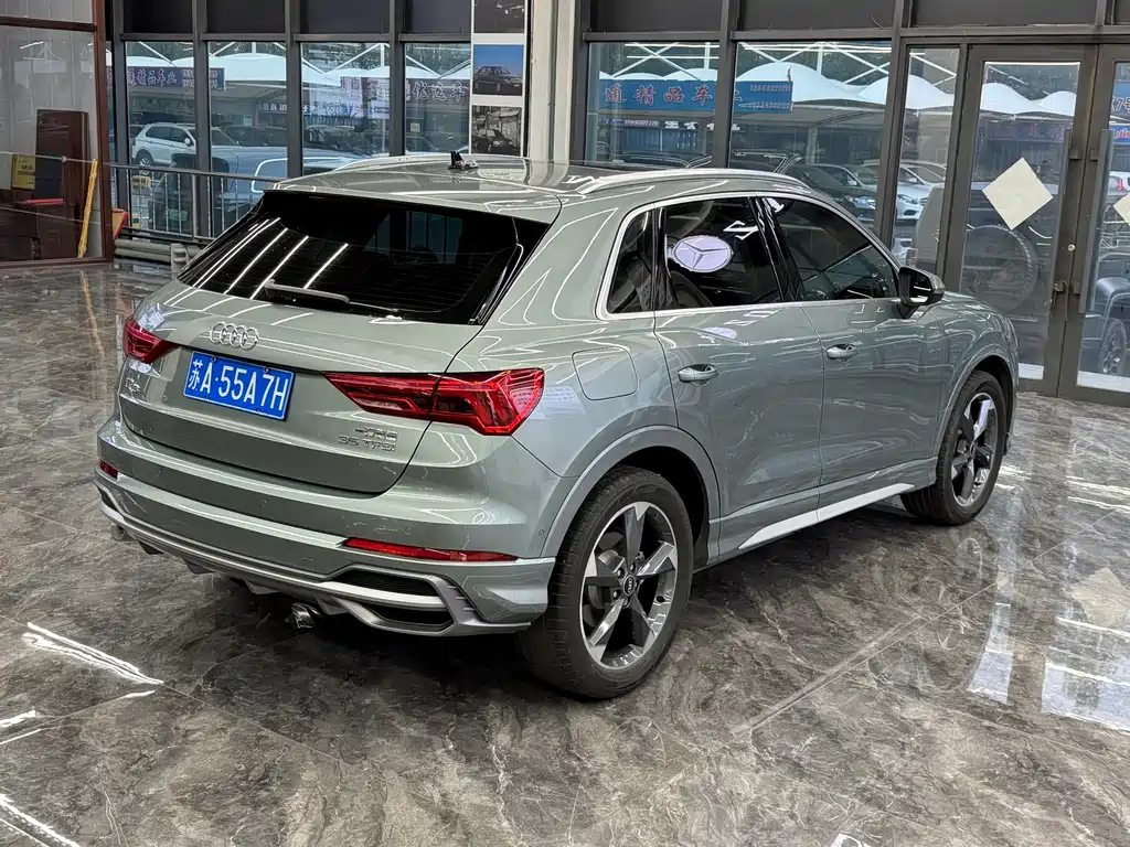 Audi Q3 2022 35 TFSI Fashion Elegant