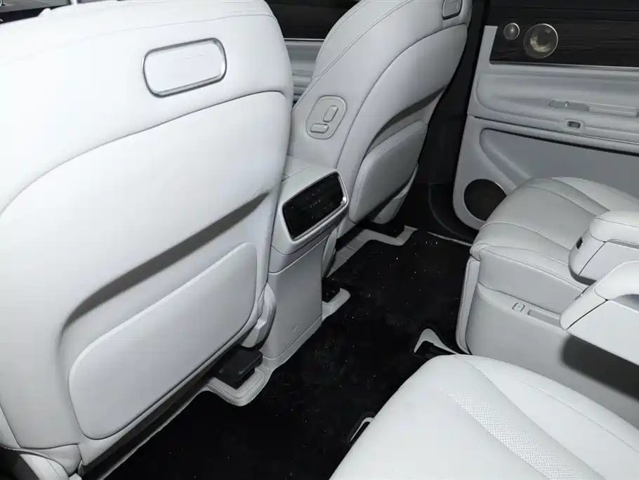 AITO M9 2024 EREV Ultra 42kWh 6-Seater