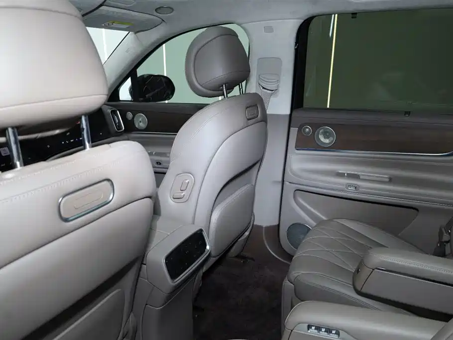 AITO M9 2024 EREV Ultra Edition 42kWh 6-Seater