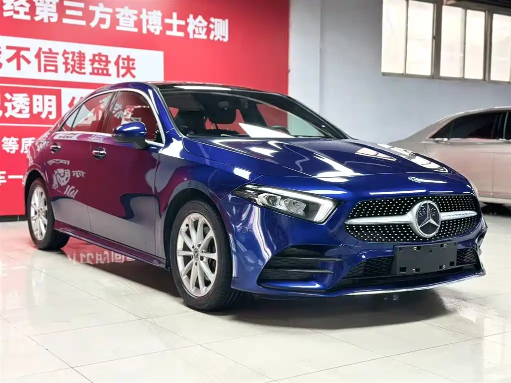 Mercedes-Benz A-Class 2021 A 200 L Sport Sedan Fashion Edition