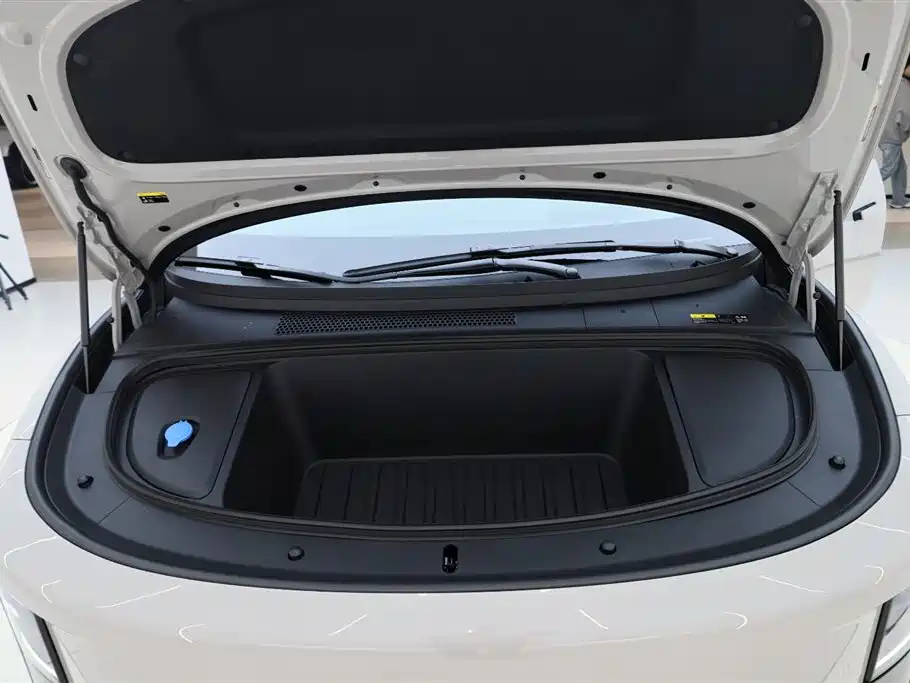 Li Auto i6 2025 RWD Standard Edition