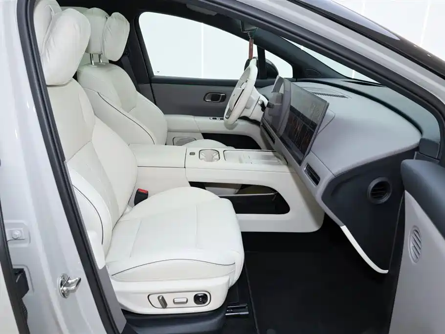Li Auto i6 2025 RWD Standard Edition