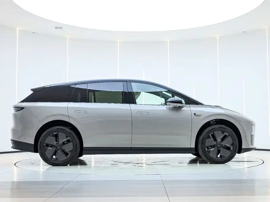 Li Auto i6 2025 RWD Standard Edition