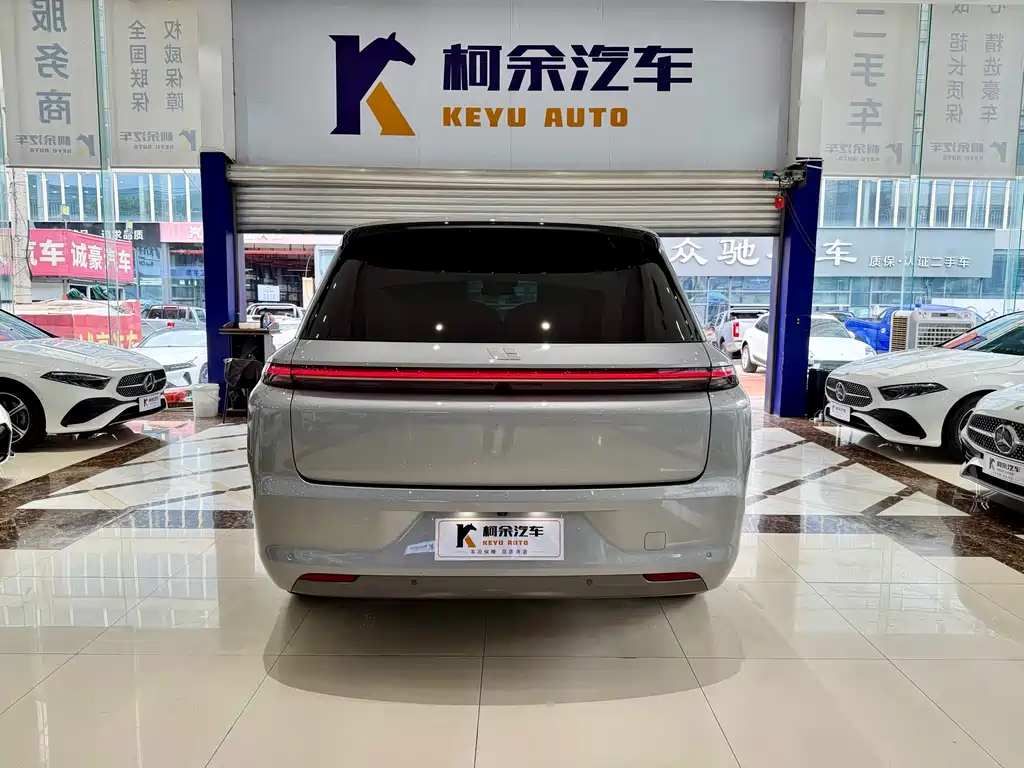 Li Auto L8 2023 Pro