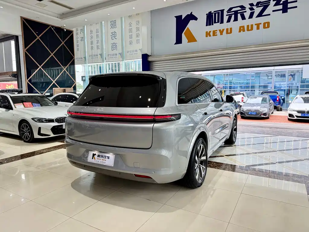Li Auto L8 2023 Pro