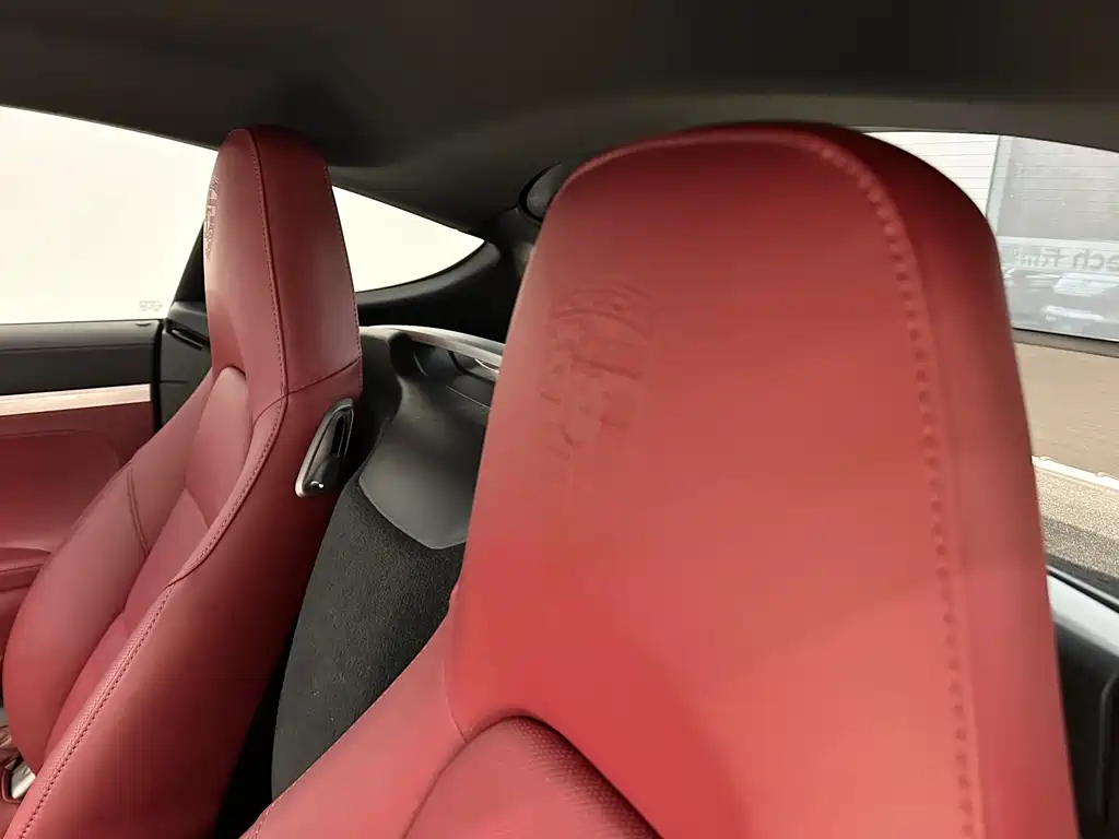 Porsche 718 Cayman 2.0T