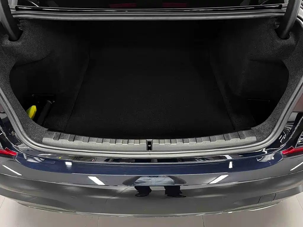 2022 BMW 3 Series 325Li M Sport Package