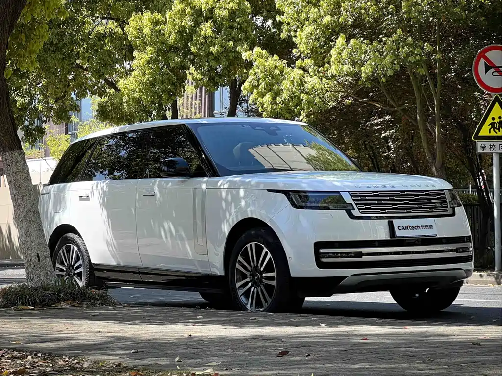 Land Rover Range Rover 2023 3.0 L6 400PS Autobiography LWB