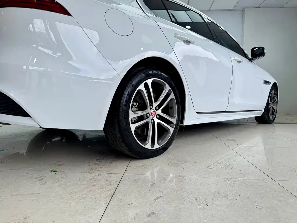 Jaguar XEL 2023 2.0T 250PS R-DYNAMIC S