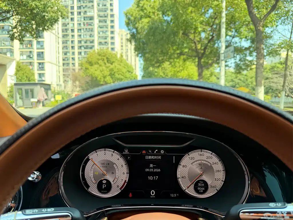 2022 Bentley Flying Spur Plug-in Hybrid 2.9T V6 Mulliner