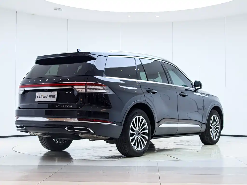 Lincoln Aviator 2023 3.0T V6 AWD Reserve Edition 6-Seater