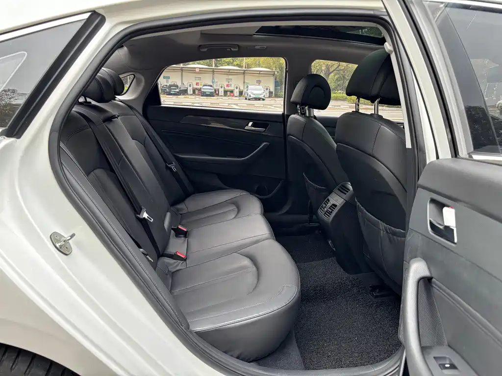2017 Hyundai Sonata 2.4L DLX