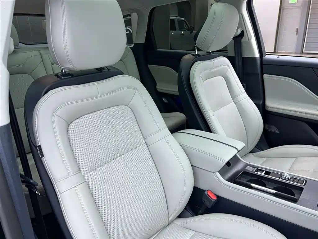 Lincoln Corsair 2024 2.0T FWD Prestige Edition