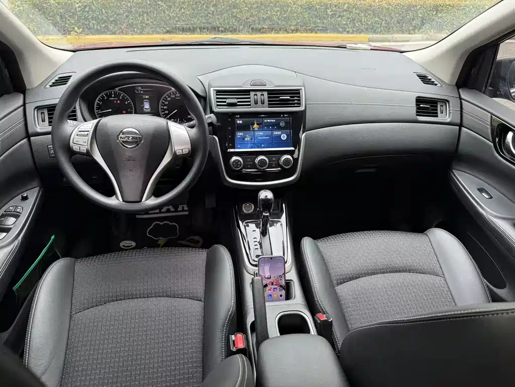 Nissan Tiida 2019 1.6L CVT Cool Motion Edition