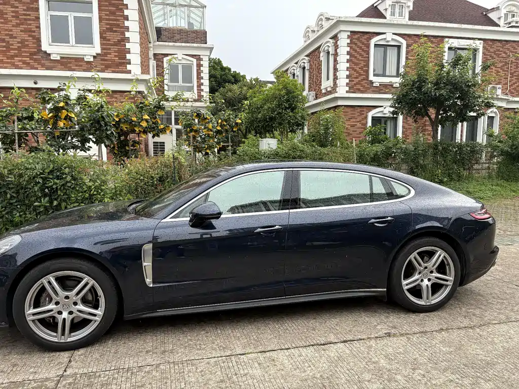 Porsche Panamera 2017 Executive LWB 3.0T