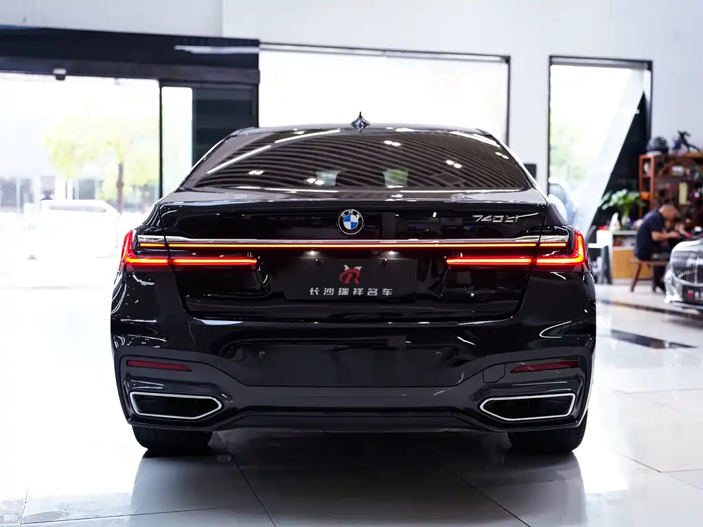 BMW 7 Series 2021 740Li Leading Edition M Sport Package