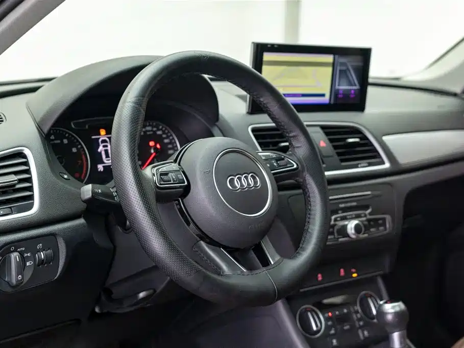 Audi Q3 2018 30th Anniversary Edition 35 TFSI Fashion
