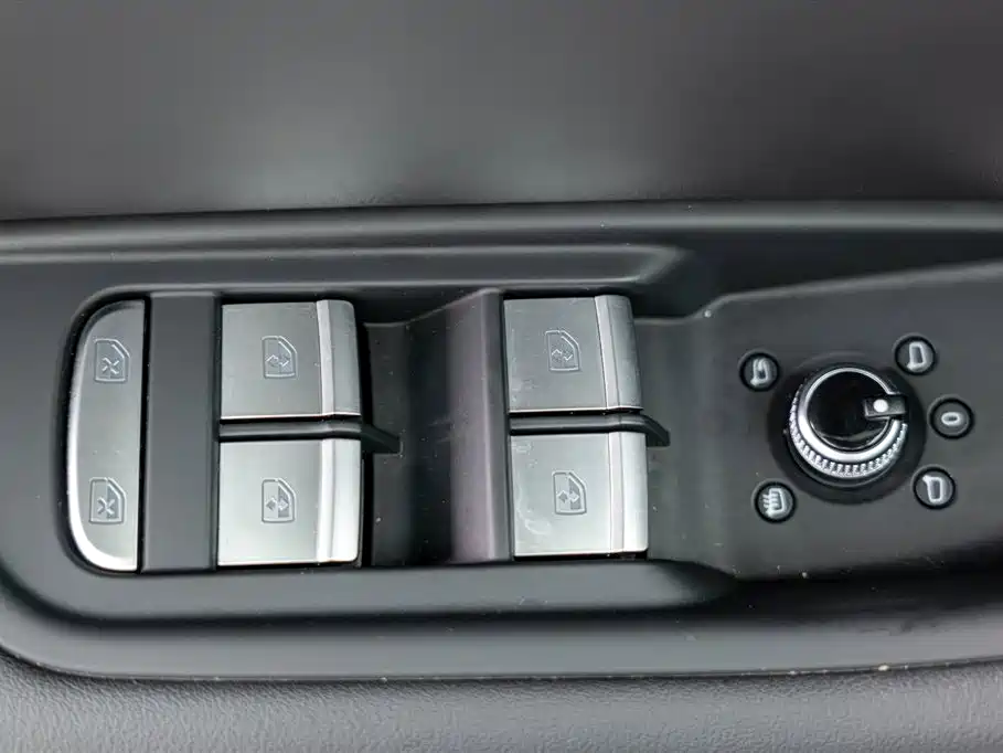 Audi A4L 2024 40 TFSI Luxury Dynamic Edition