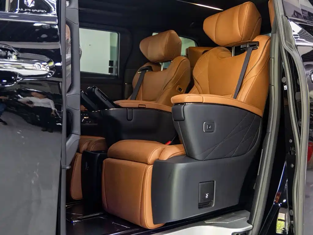 Alphard 2026 2.5L Automatic