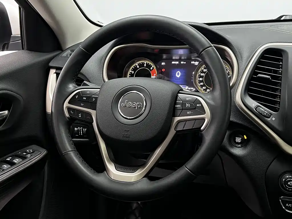 Jeep Cherokee 2017 2.4L Limited