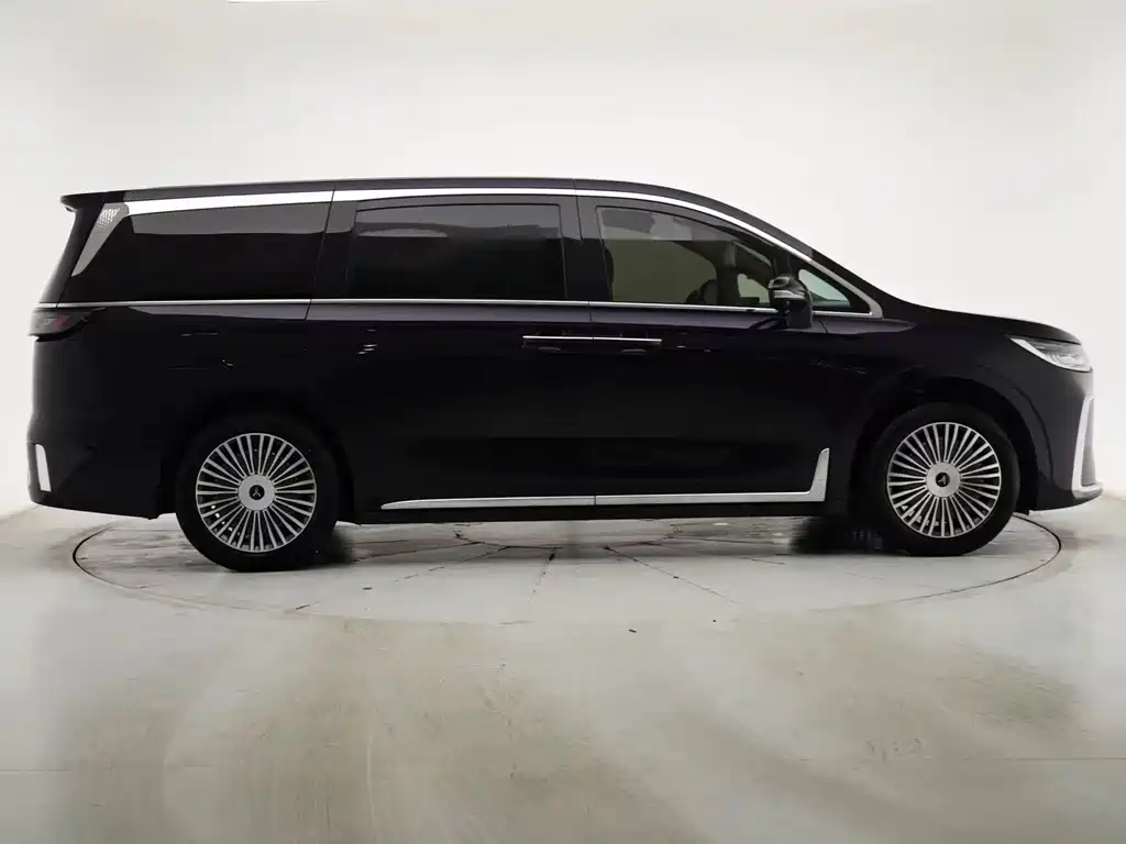 Voyah Dreamer 2025 PHEV AWD Flagship Kunpeng Edition