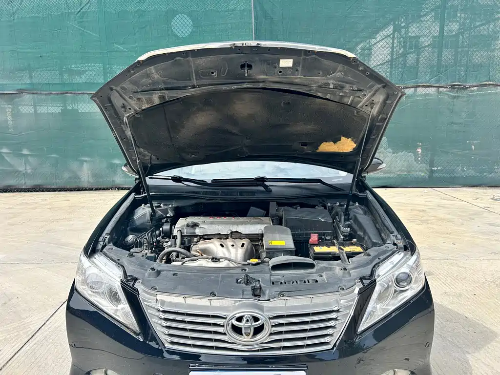 Camry 2012 2.0G Luxury Edition